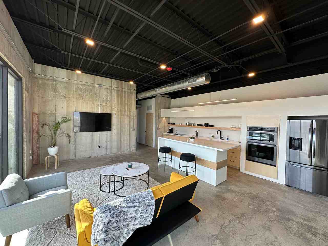TB Signature Lofts - Photo 6 of 31