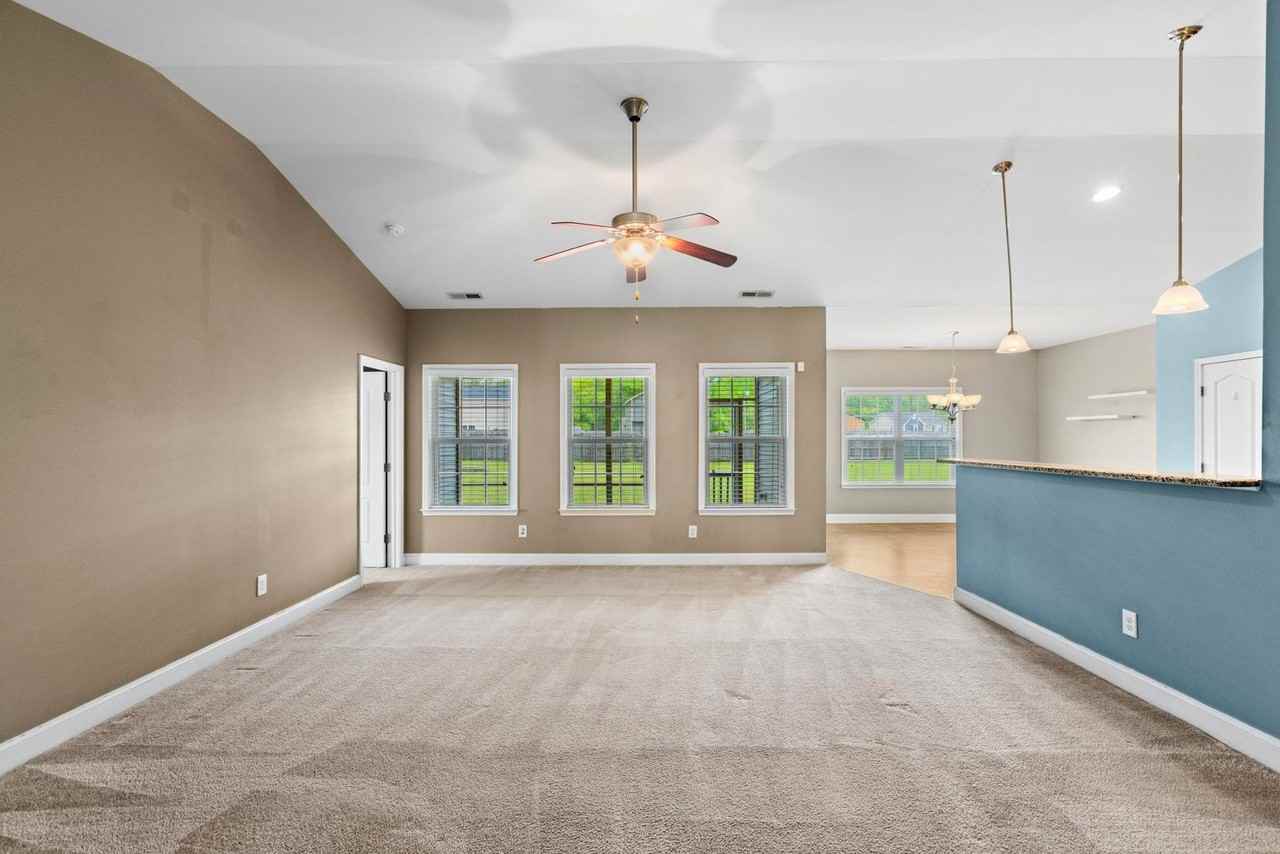 119 Moss Creek Dr - Photo 4 of 22