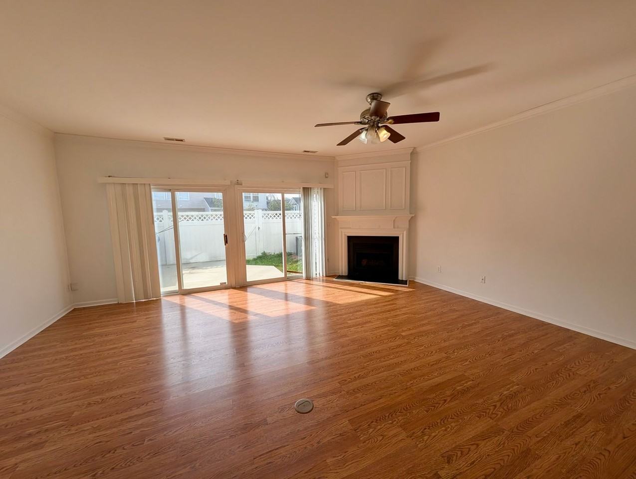 5122 Brooke Lauren Ln - Photo 3 of 16