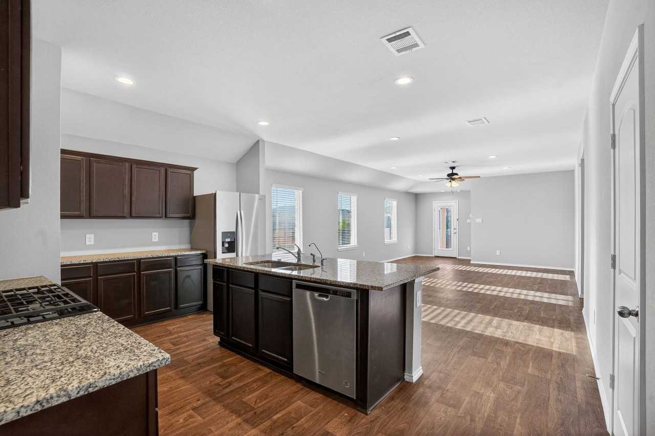 14805 Prickly Pear Cv - Photo 6 of 18