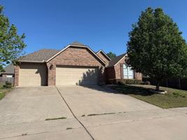 featured image of 4605 N Narcissus Ave