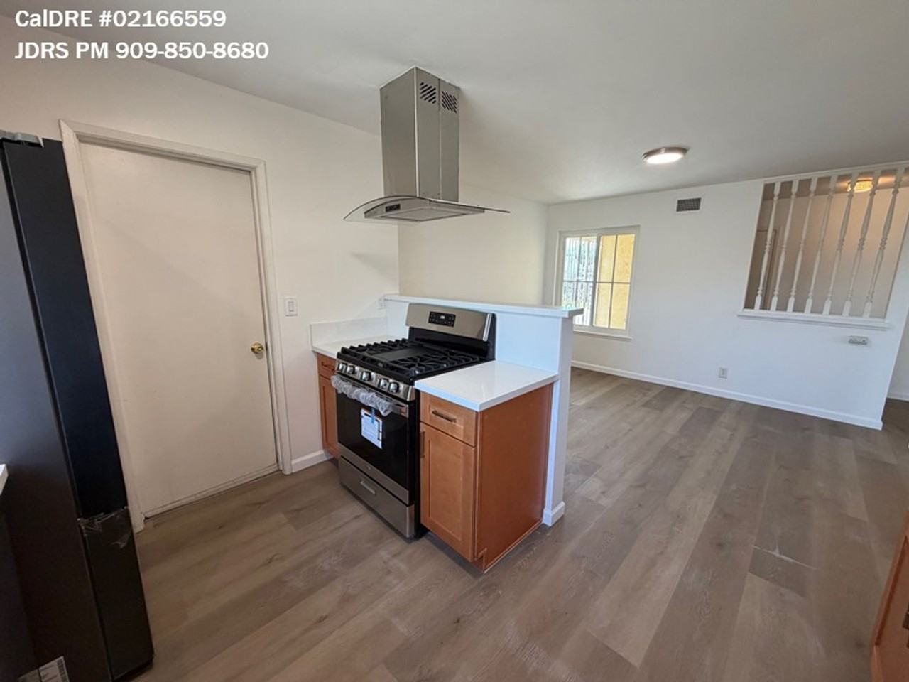 19319 Pilario St - Photo 5 of 17