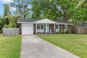 featured image of 303 Cardinal Rd