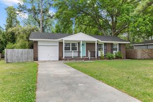 303 Cardinal Rd - Photo 1 of 1