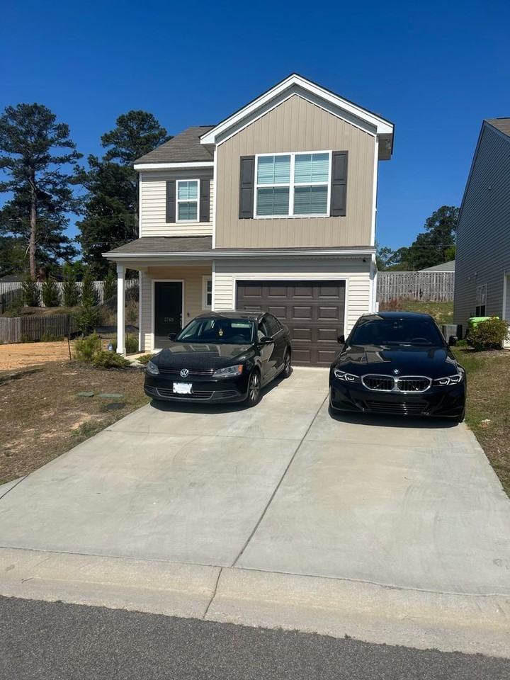 2769 Prince Charles Ct - Photo 2 of 37