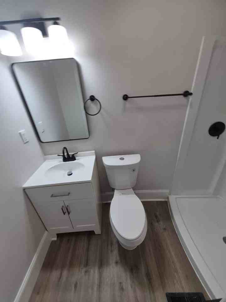 1104 Garvey Ave - Photo 6 of 17