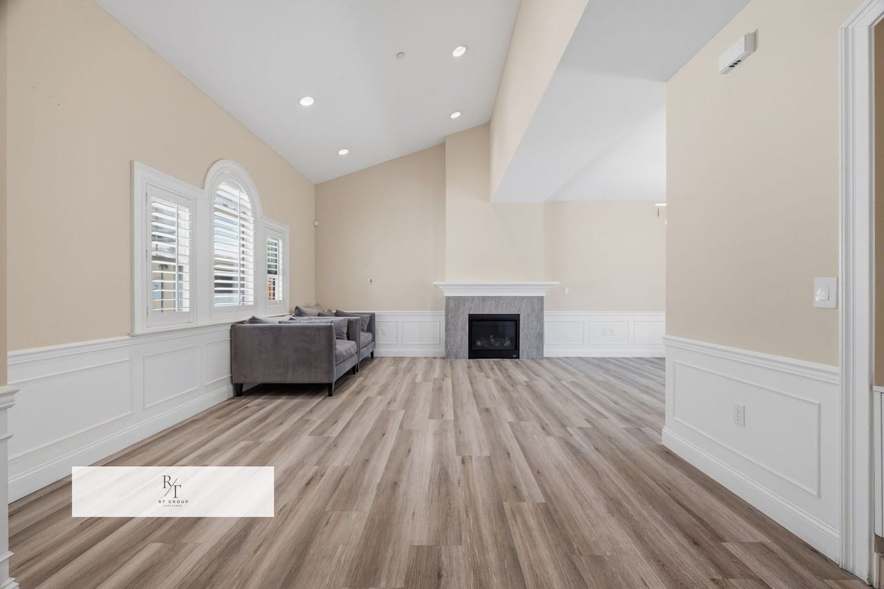 612 S 2nd Ave #C - Photo 2 of 42