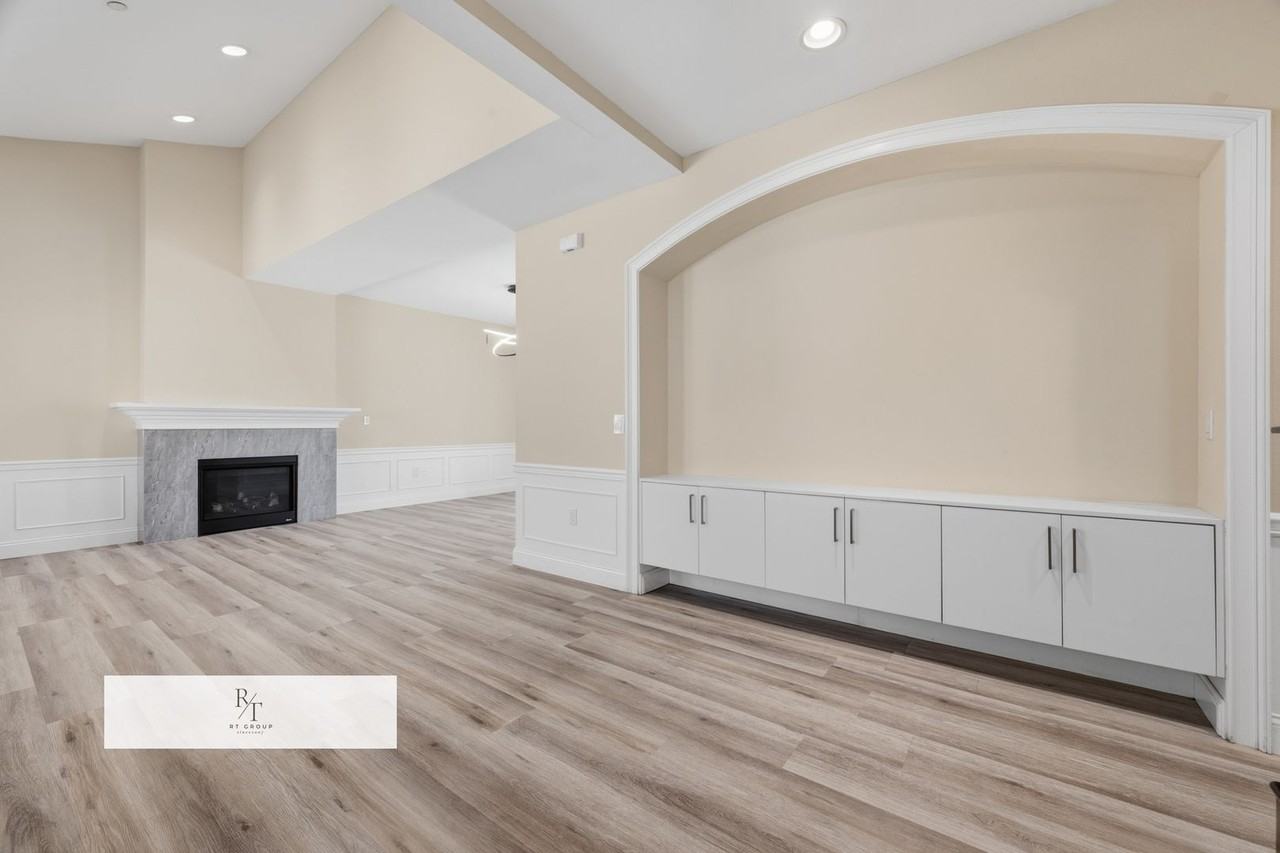 612 S 2nd Ave #C - Photo 6 of 42