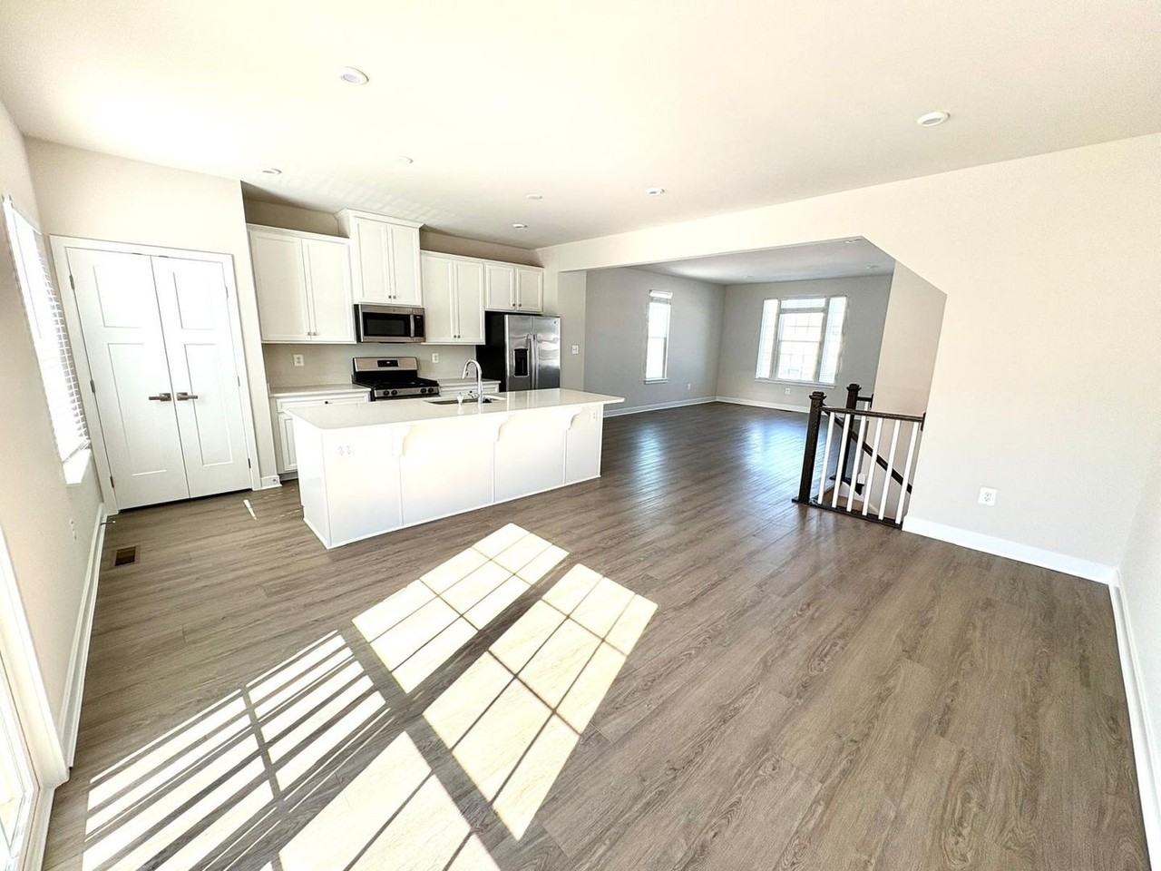 856 New Castle Landing Dr - Photo 3 of 25