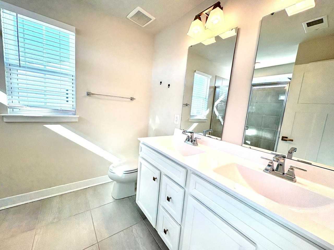 856 New Castle Landing Dr - Photo 7 of 25