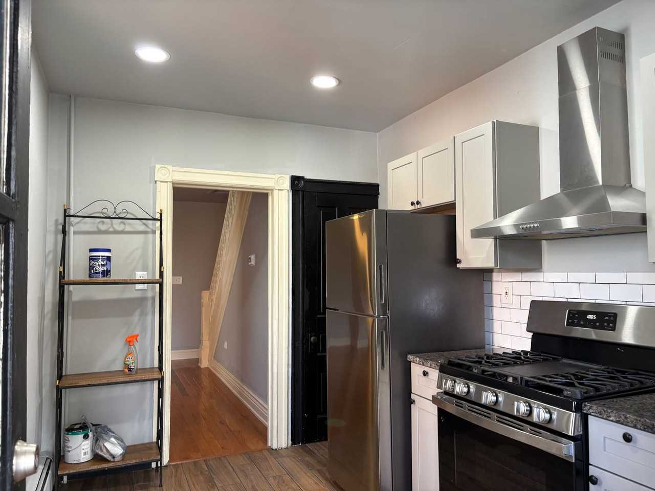 948 W Maple St - Photo 7 of 21