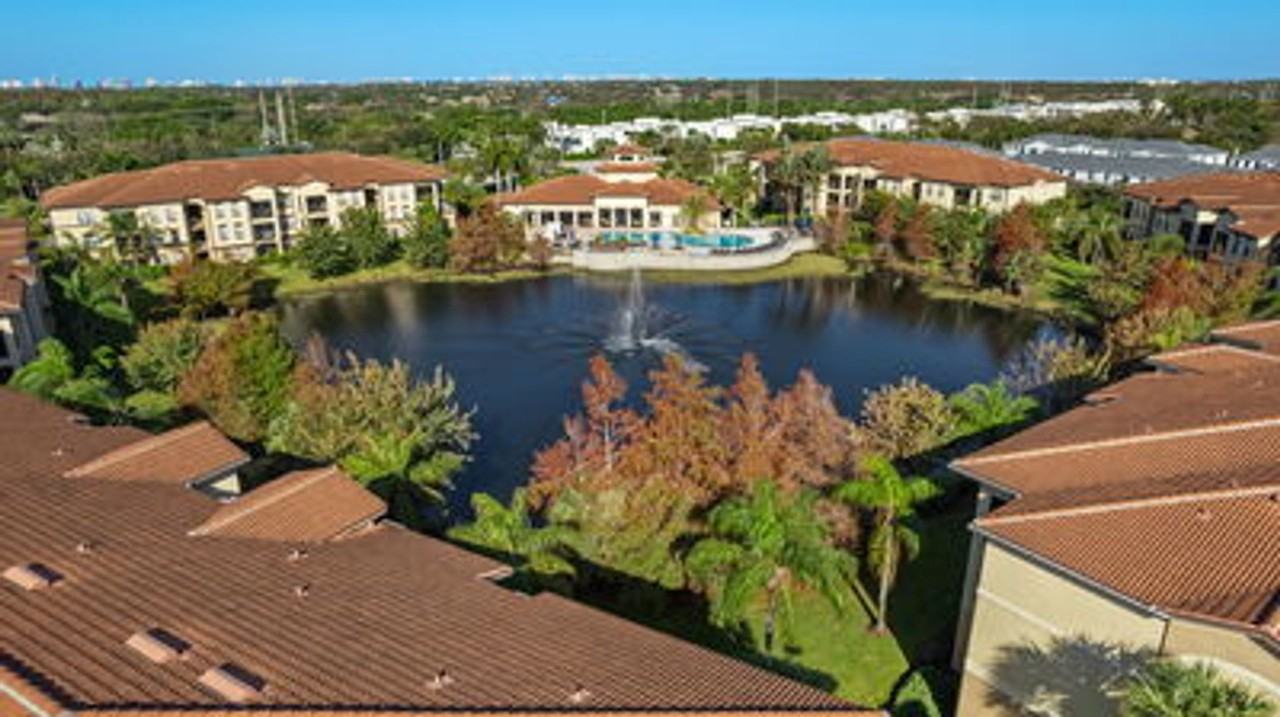 12950 Positano Cir - Photo 4 of 26