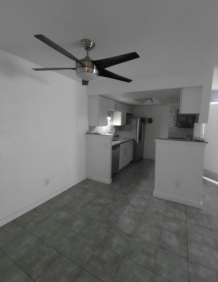 14433 E Jewell Ave - Photo 2 of 29