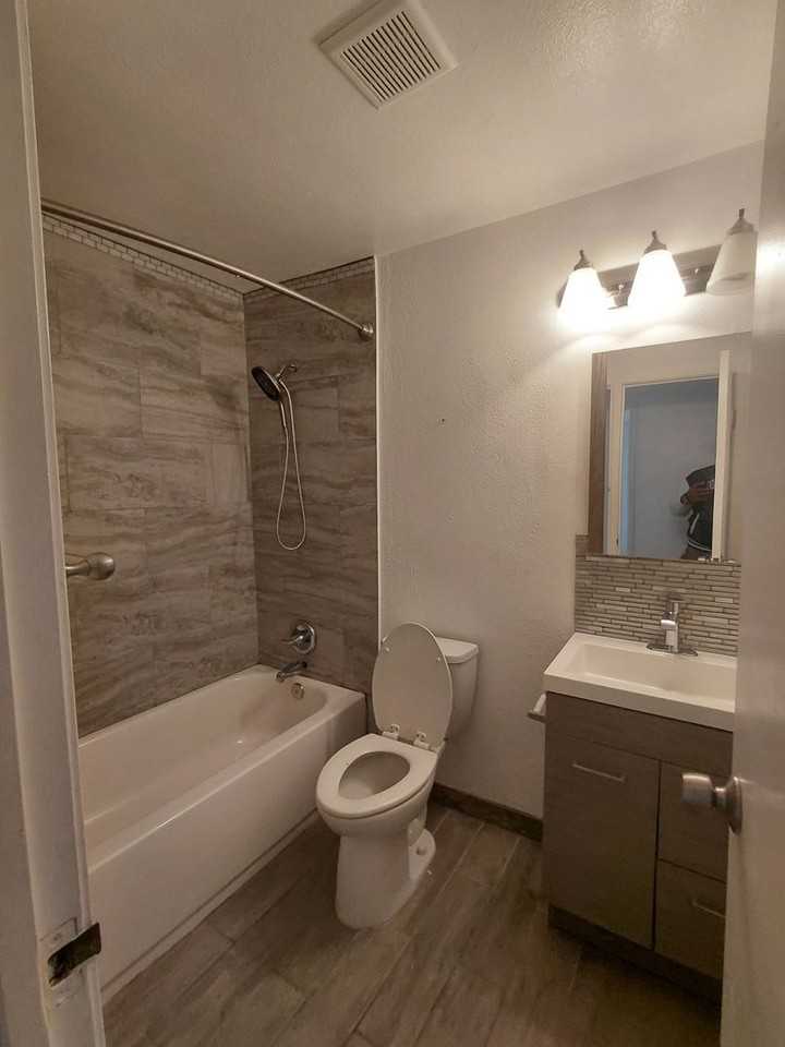 14433 E Jewell Ave - Photo 3 of 29