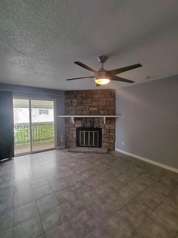 14433 E Jewell Ave - Photo 6 of 29