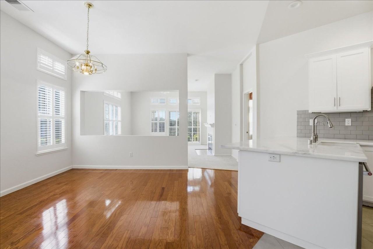 2836 Calle De Cordoba - Photo 3 of 29