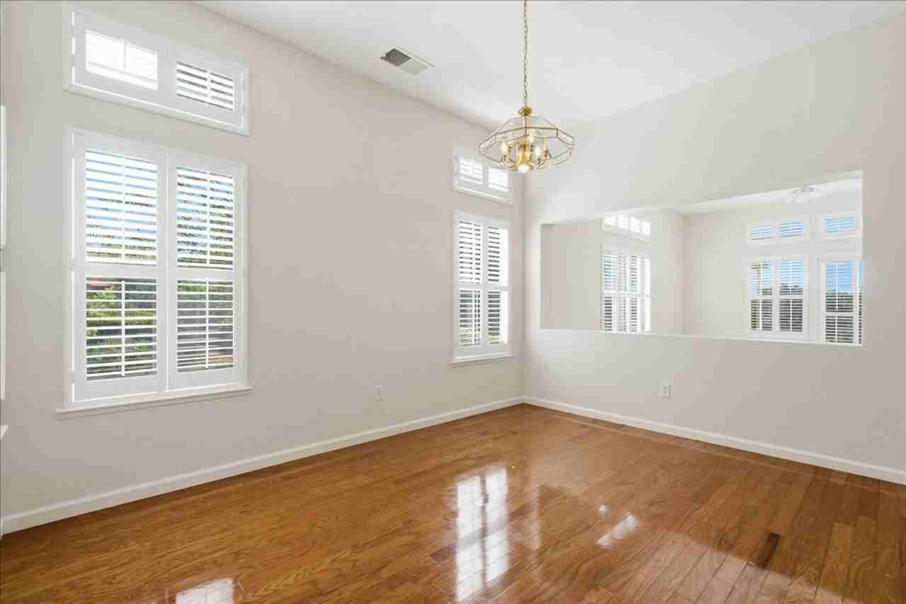 2836 Calle De Cordoba - Photo 4 of 29