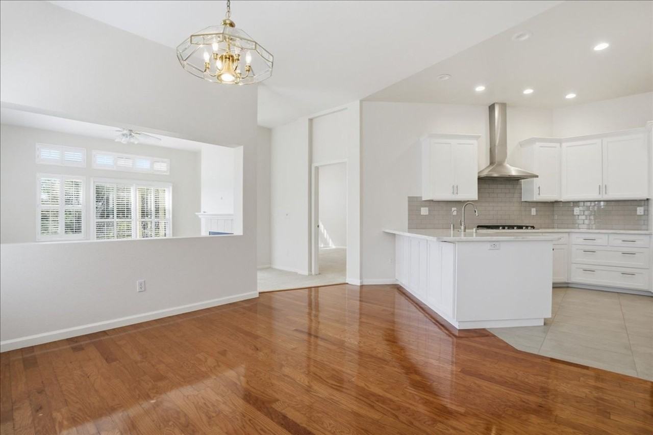 2836 Calle De Cordoba - Photo 5 of 29