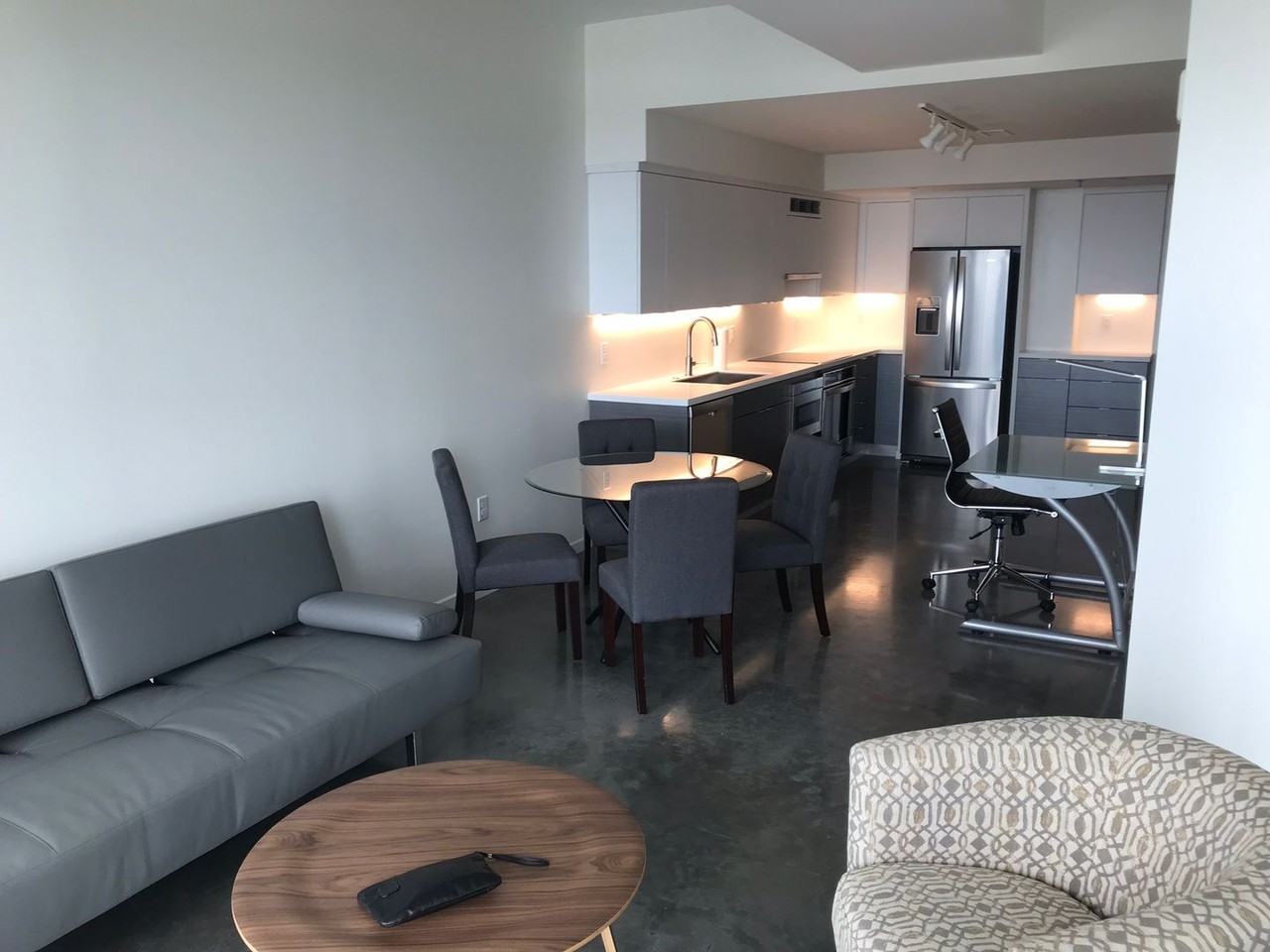 404 E College St #1406 - Photo 4 of 16