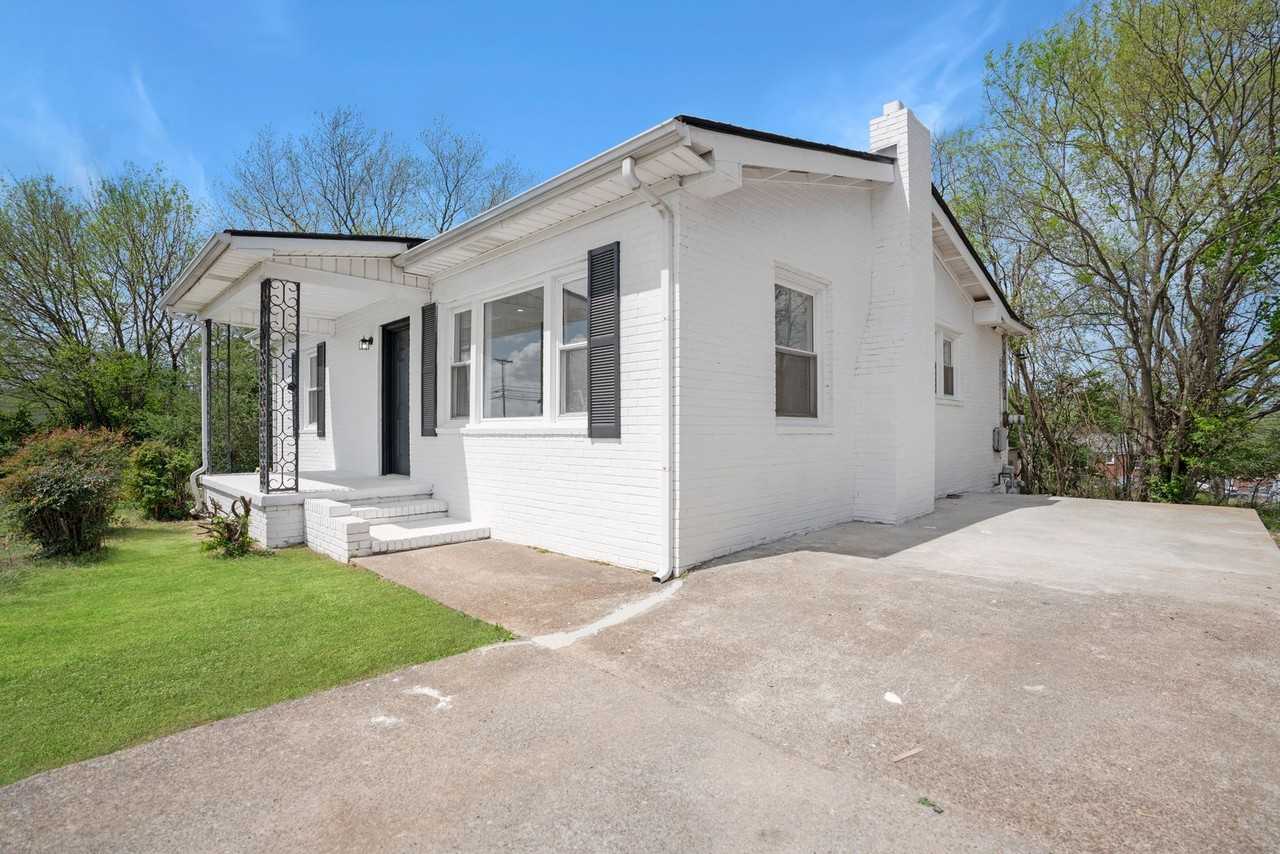 1857 Memorial Dr - Photo 3 of 28