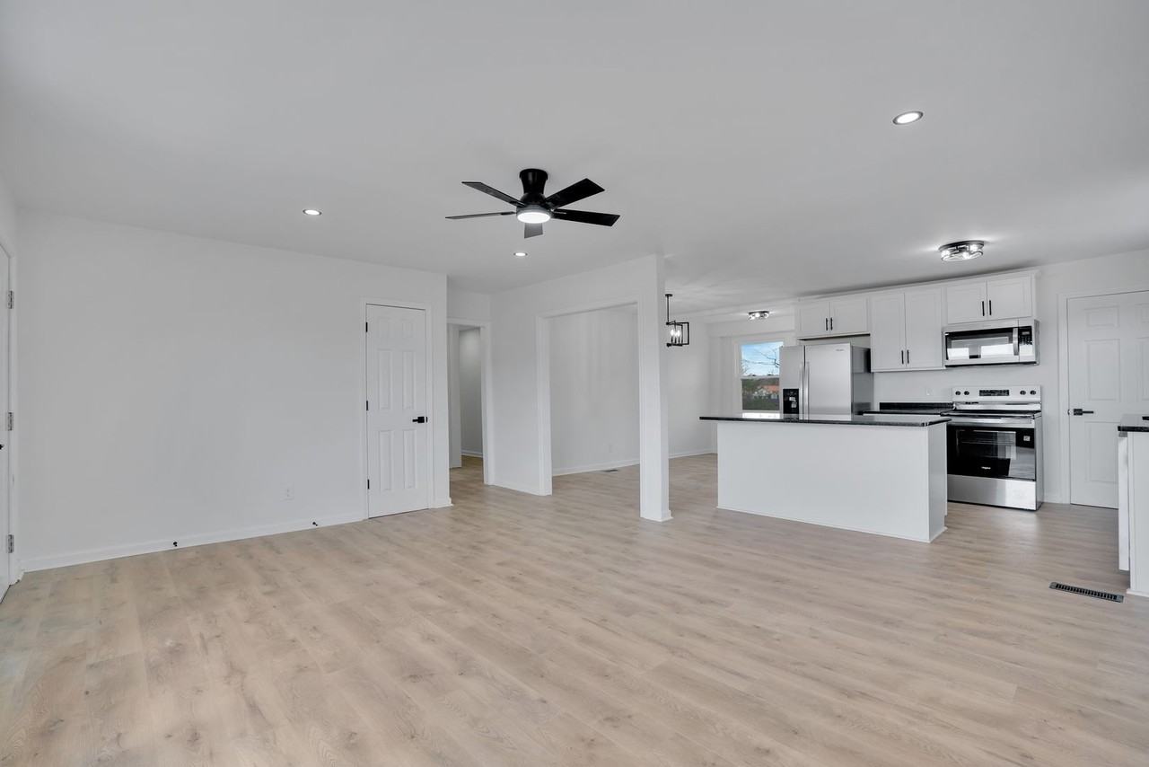 1857 Memorial Dr - Photo 6 of 28