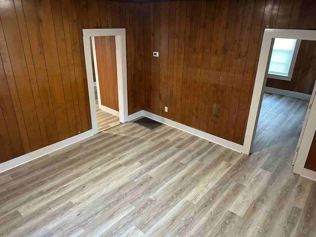 3345 W Don Tyson Pkwy - Photo 3 of 21