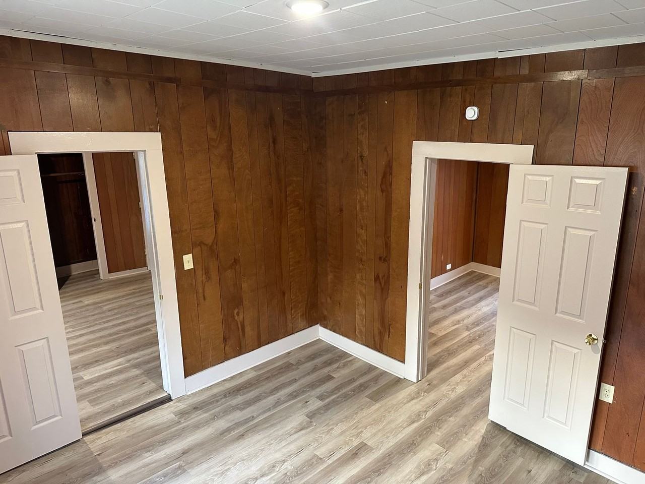 3345 W Don Tyson Pkwy - Photo 4 of 21