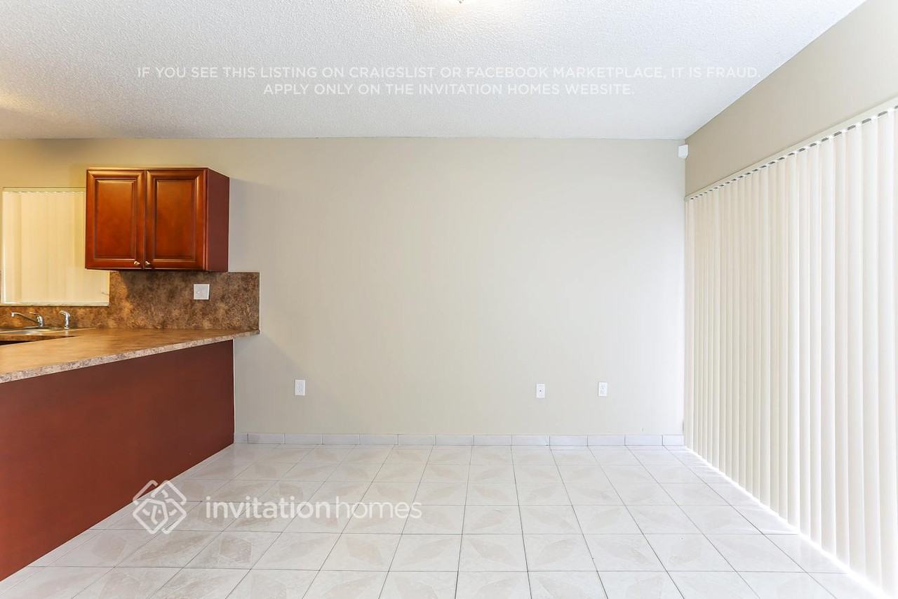 5790 Sw 156th Ct - Photo 7 of 18