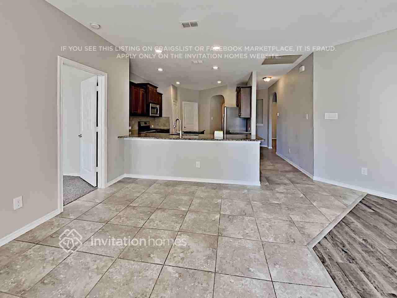 15704 Barton Ridge Dr - Photo 7 of 22
