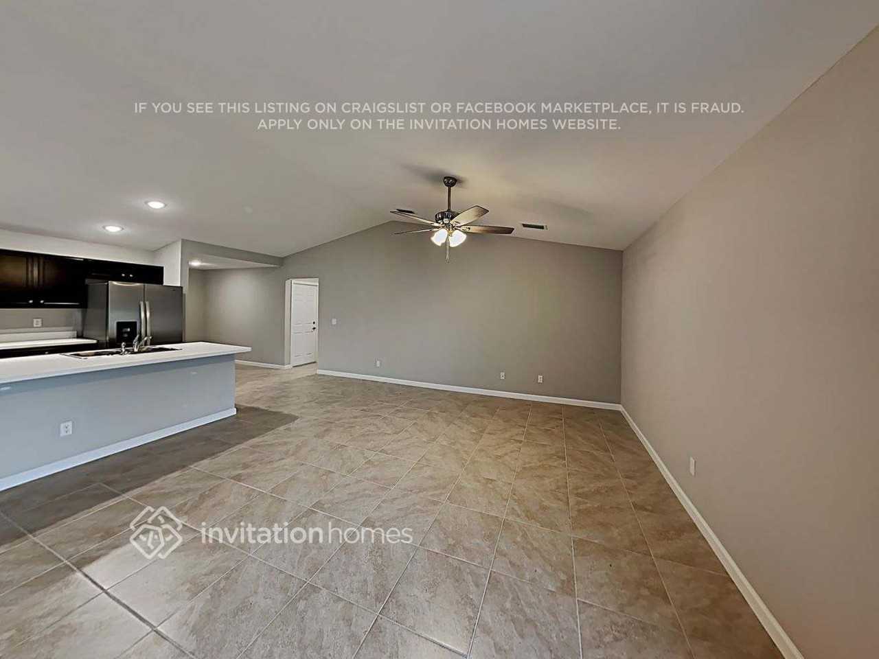 2407 Se Melon Ct - Photo 4 of 20