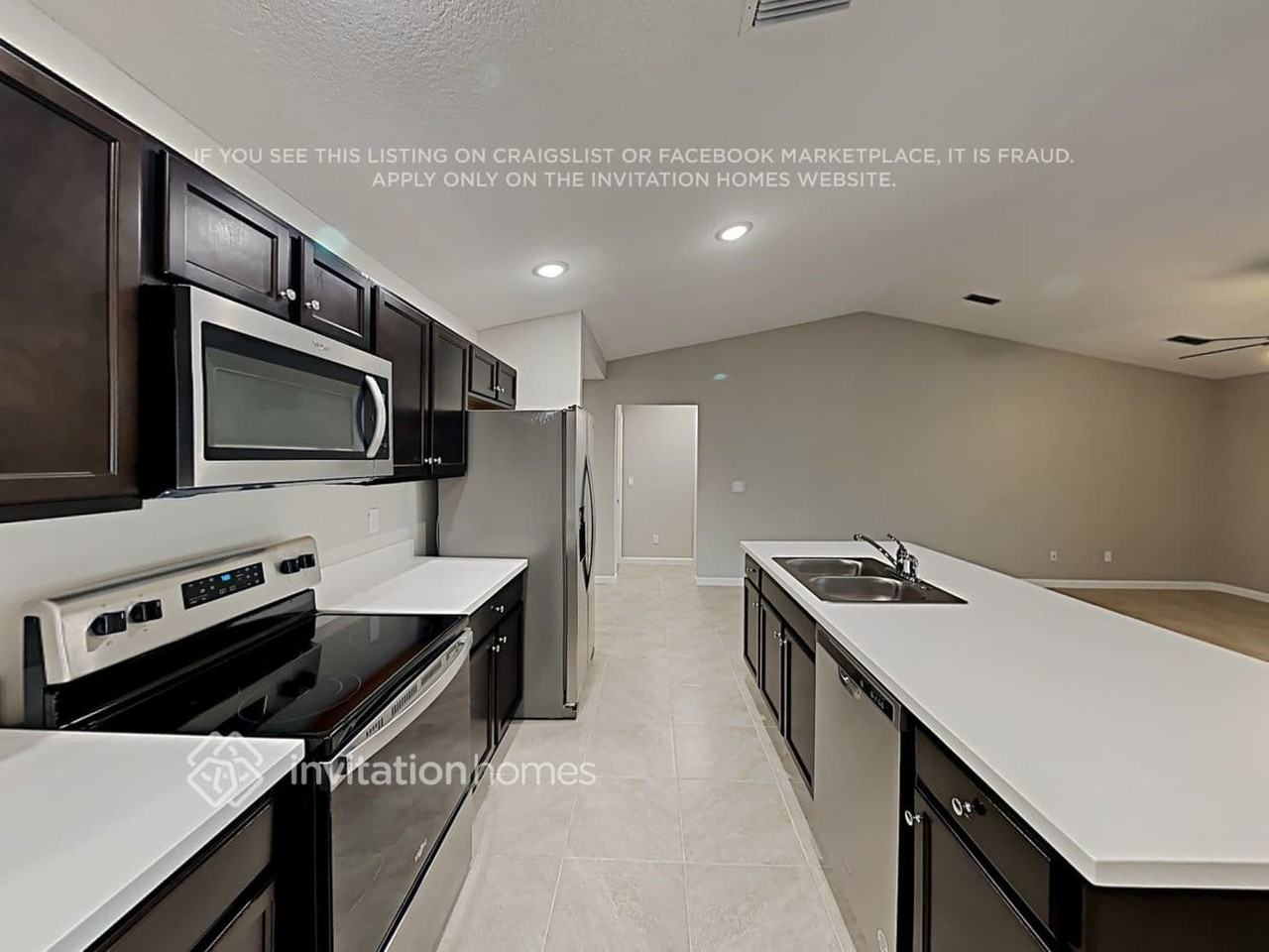 2407 Se Melon Ct - Photo 5 of 20