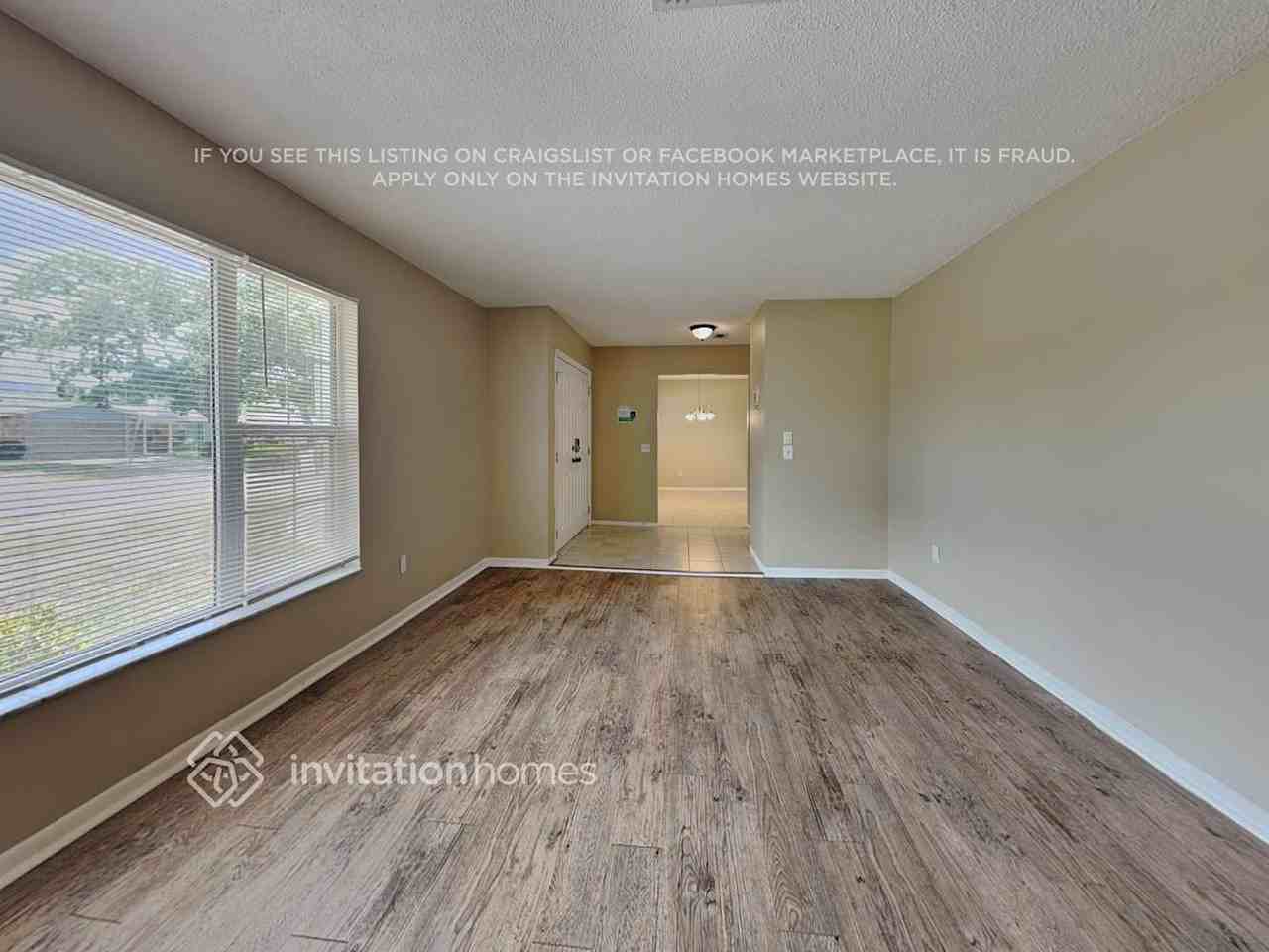 2194 Oak Grove Dr - Photo 2 of 19