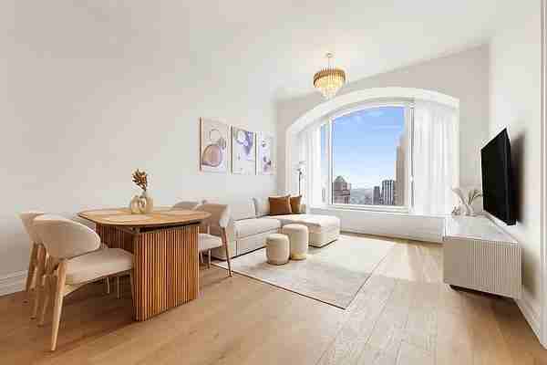 5th Ave #57D - Photo 3 of 20