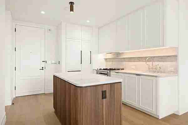 5th Ave #59D - Photo 2 of 13