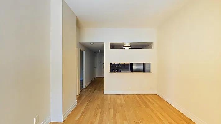 W 52nd St #20A - Photo 2 of 15