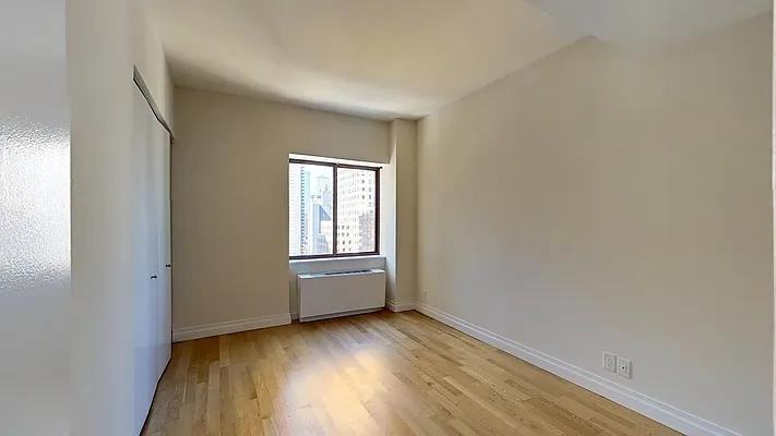 W 52nd St #20A - Photo 6 of 15