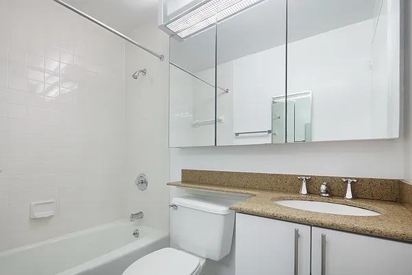 W 52nd St #4J - Photo 4 of 12