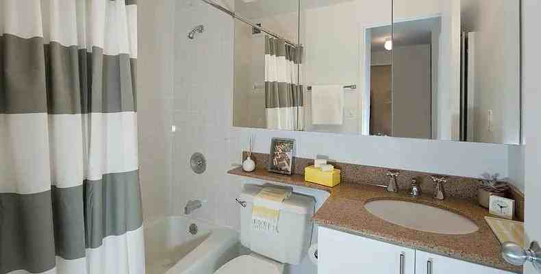 W 52nd St #4J - Photo 6 of 12