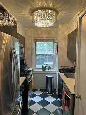 W 57th St #2H - Photo 5 of 10