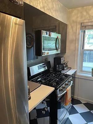 W 57th St #2H - Photo 6 of 10
