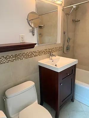 W 57th St #16A - Photo 5 of 6