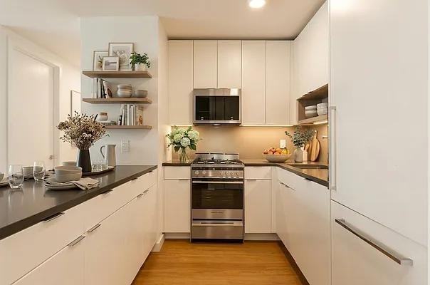 W 37th St #1817 - Photo 3 of 20