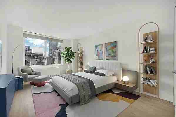 W 37th St #1817 - Photo 5 of 20