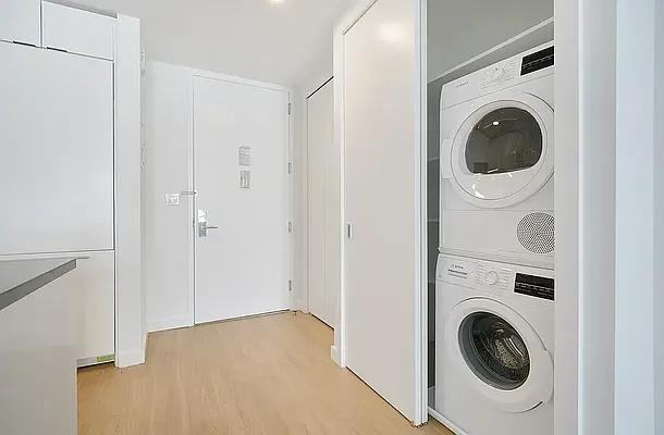 W 37th St #606 - Photo 4 of 20