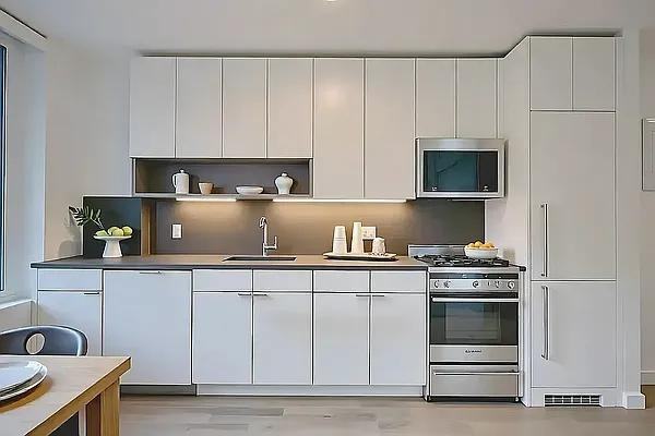 W 37th St #818 - Photo 4 of 20