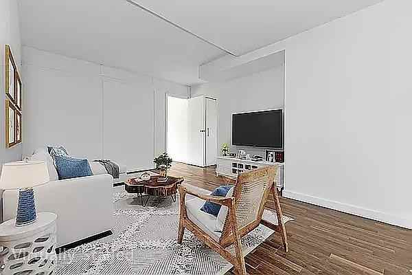 Lexington Ave #12B - Photo 2 of 20