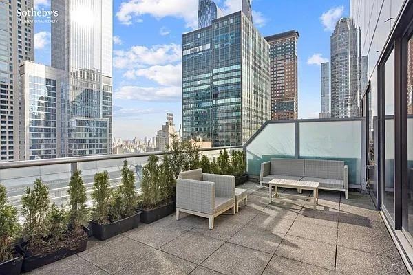 W 56th St #48F - Photo 3 of 20