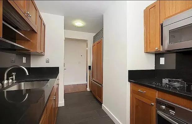 5th Ave #46D - Photo 4 of 20