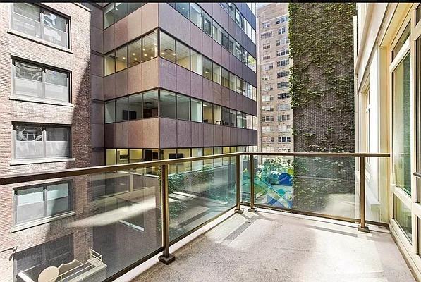 E 55th St #10E - Photo 5 of 15