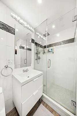 W 55th St #7C - Photo 7 of 20